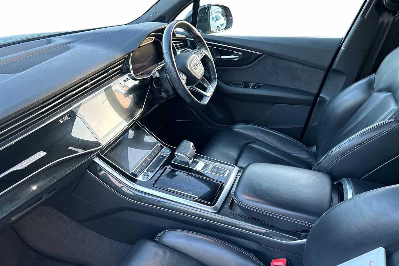 Used Audi Q7 2020 for sale - 76730766: Photo 2