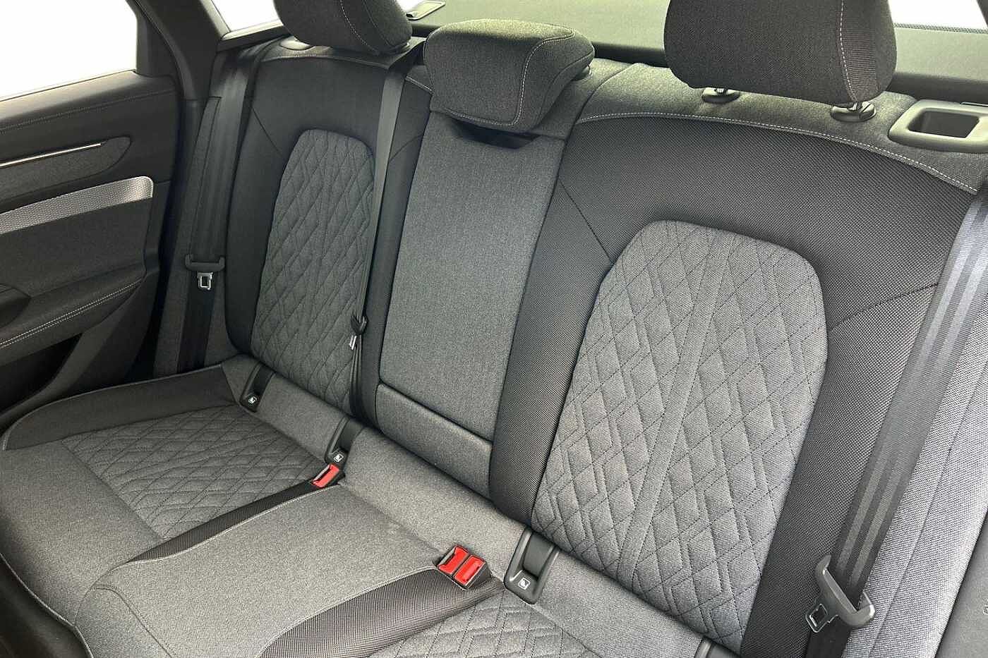 Used Audi A6 Saloon 2025 for sale - 77124811: Photo 10