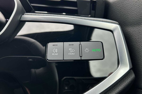 Used Audi Q3 2019 for sale - 75758216: Photo 18