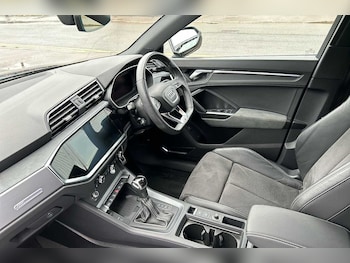 Used Audi Q3 2019 for sale - 75758216: Photo