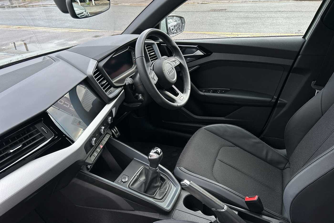 Used Audi A1 2023 for sale - 76716735: Photo 2