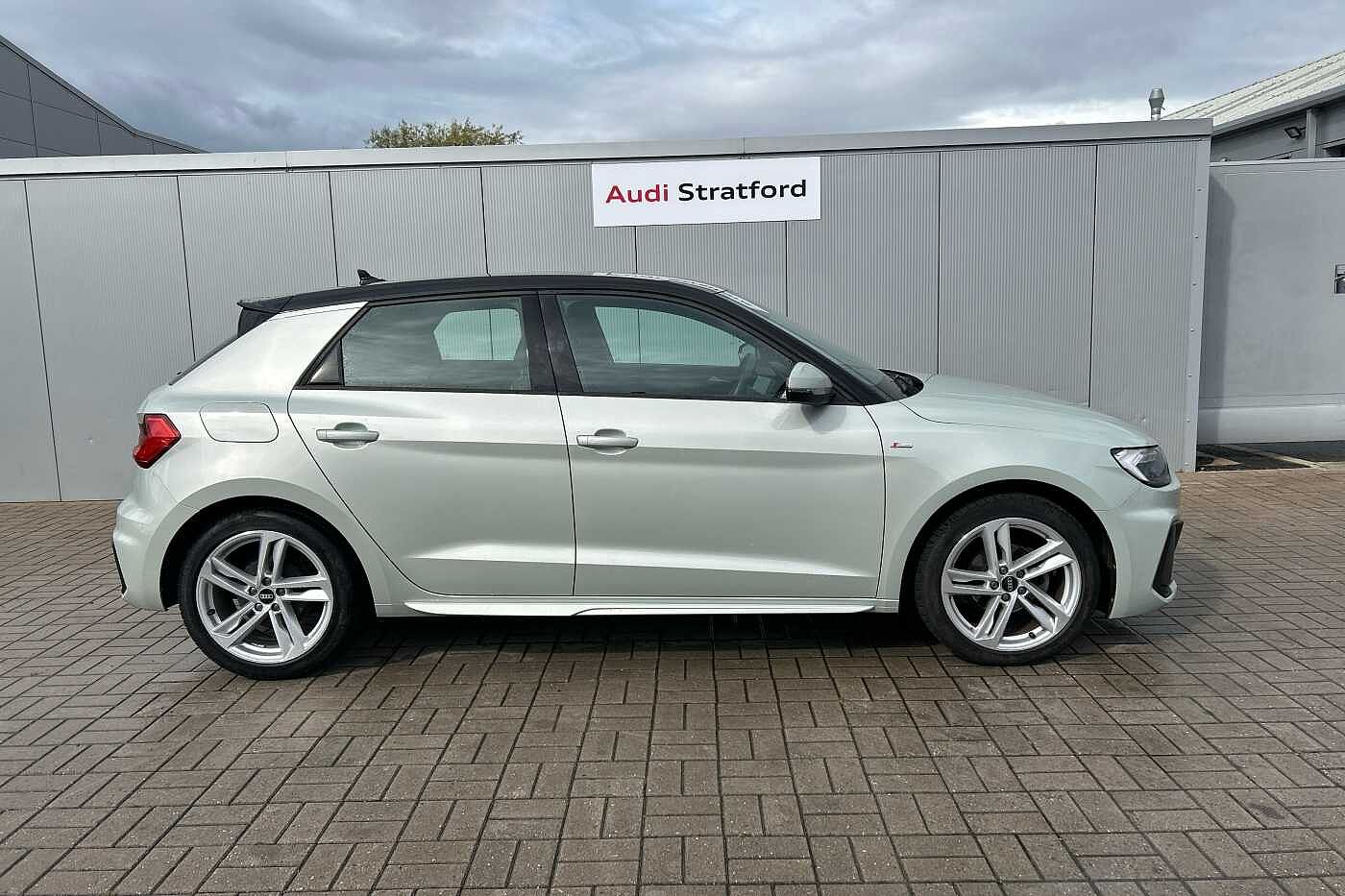 Used Audi A1 2023 for sale - 76716735: Photo 4