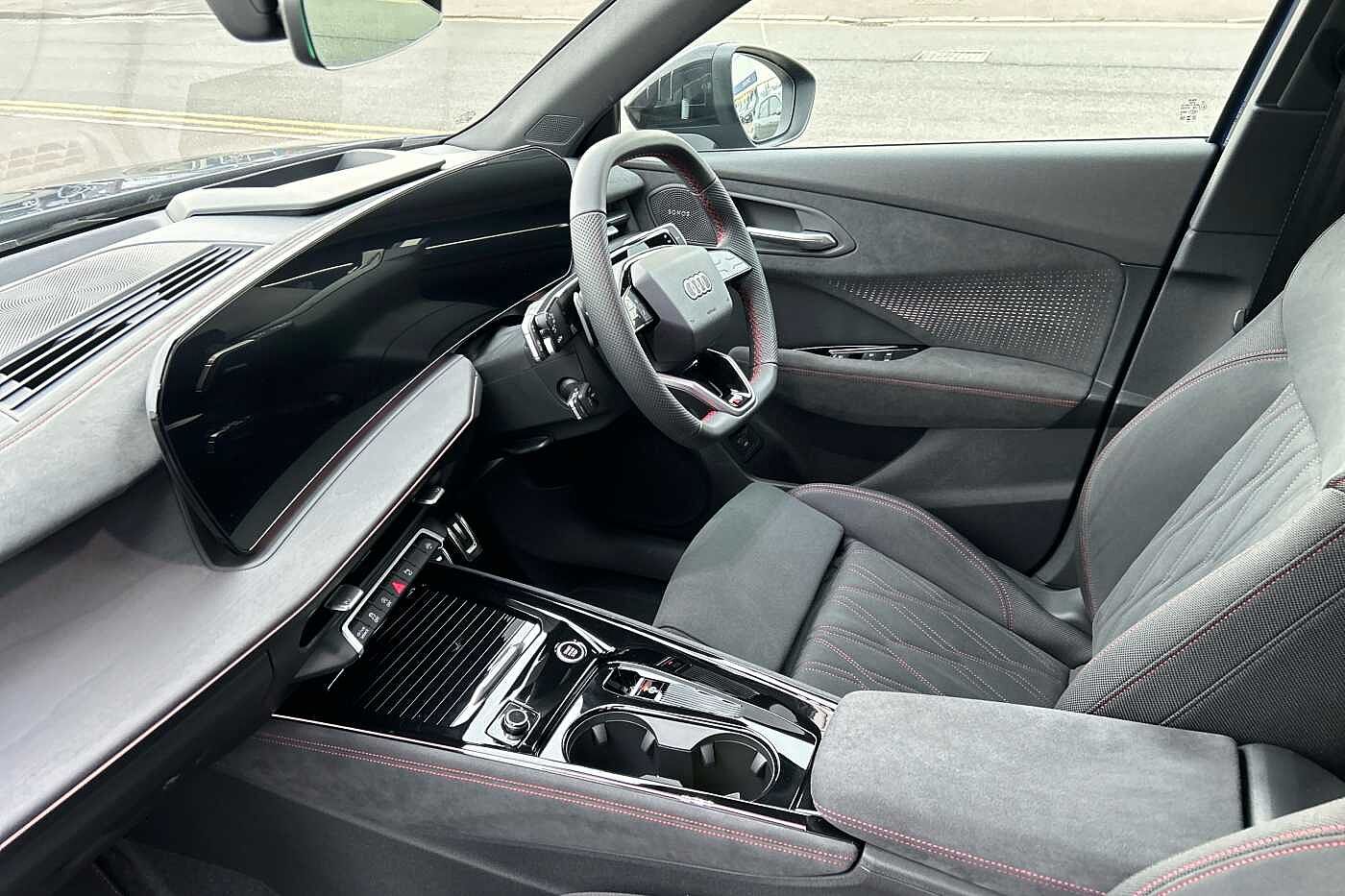 Used Audi Q3 2025 for sale - 76419832: Photo 2