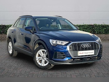 Used Audi Q3 2023 for sale - 76837784: Photo