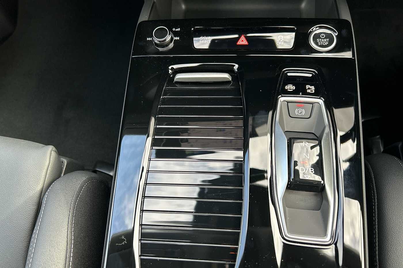 Used Audi Q6 e-tron 2025 for sale - 76458587: Photo 8