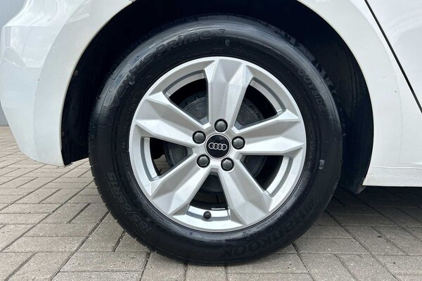 Used Audi A1 2023 for sale - 75248069: Photo 5