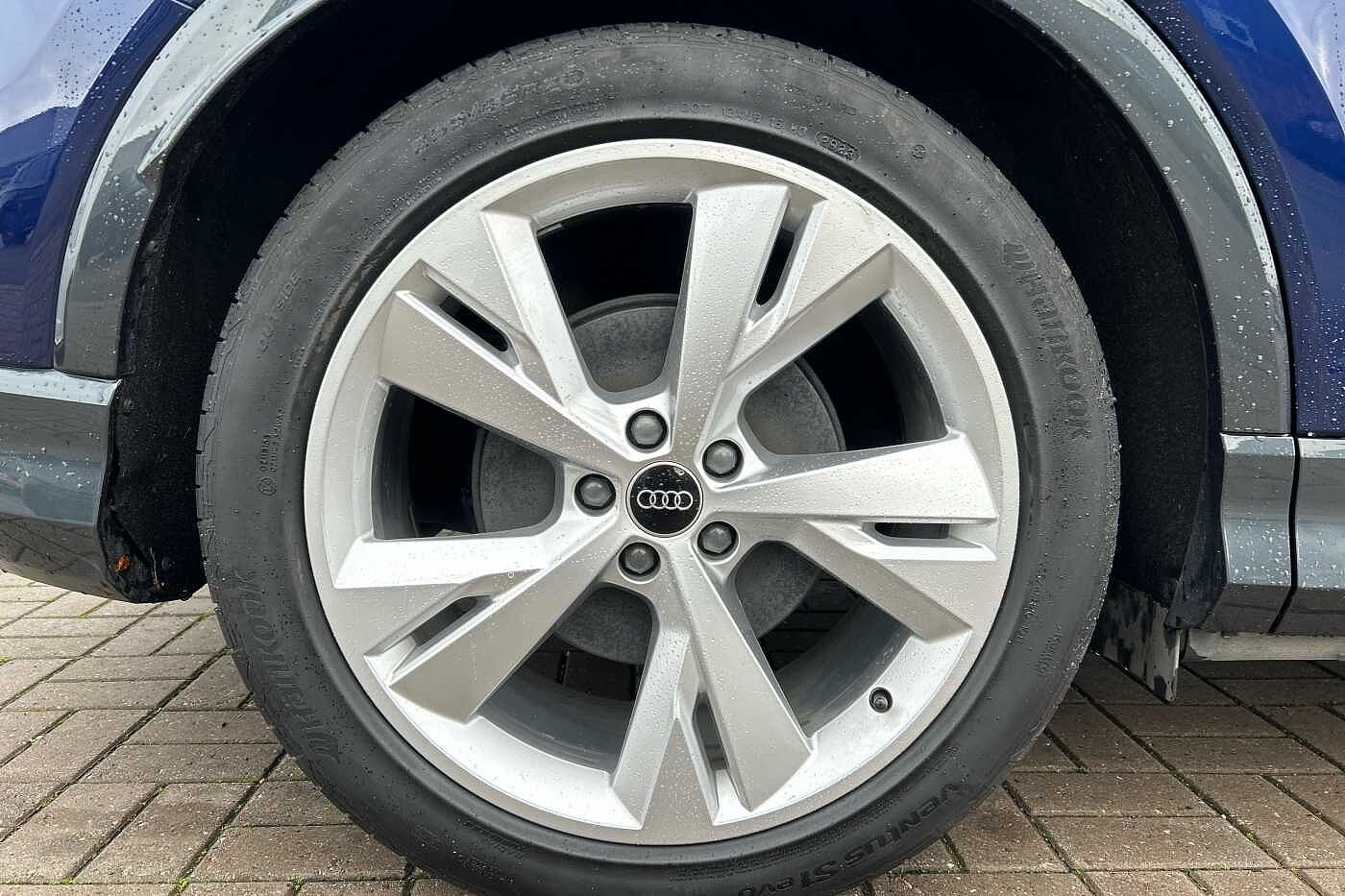 Used Audi Q4 e-tron 2023 for sale - 76458599: Photo 5