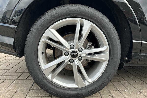 Used Audi Q3 2025 for sale - 75602281: Photo 5