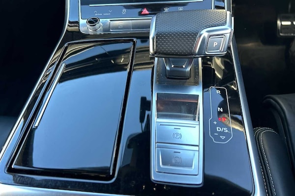 Used Audi Q8 2020 for sale - 76111732: Photo 16