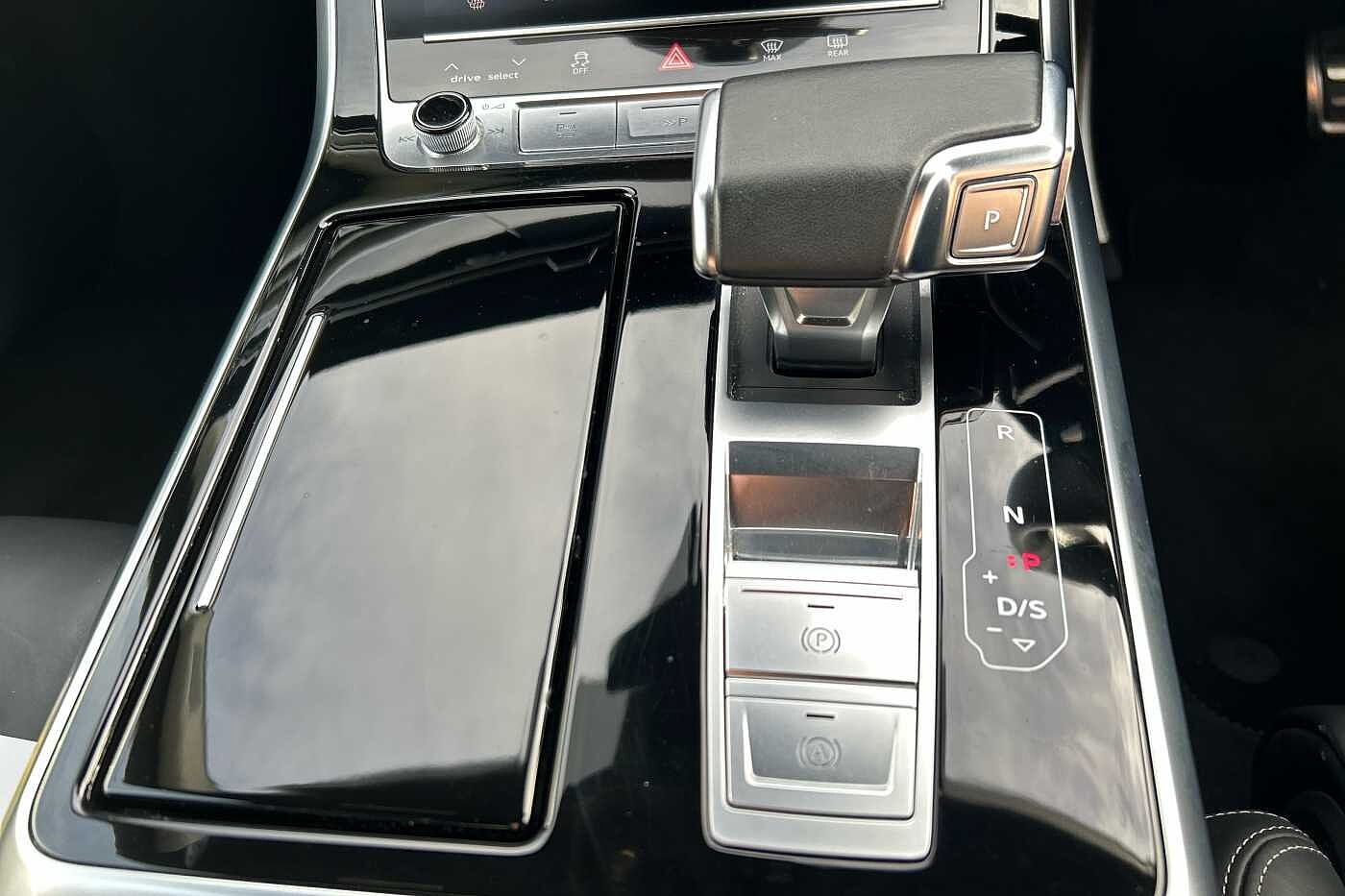 Used Audi Q8 2021 for sale - 76372383: Photo 16