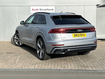 Used Audi Q8 2021 for sale - 76372383: Photo
