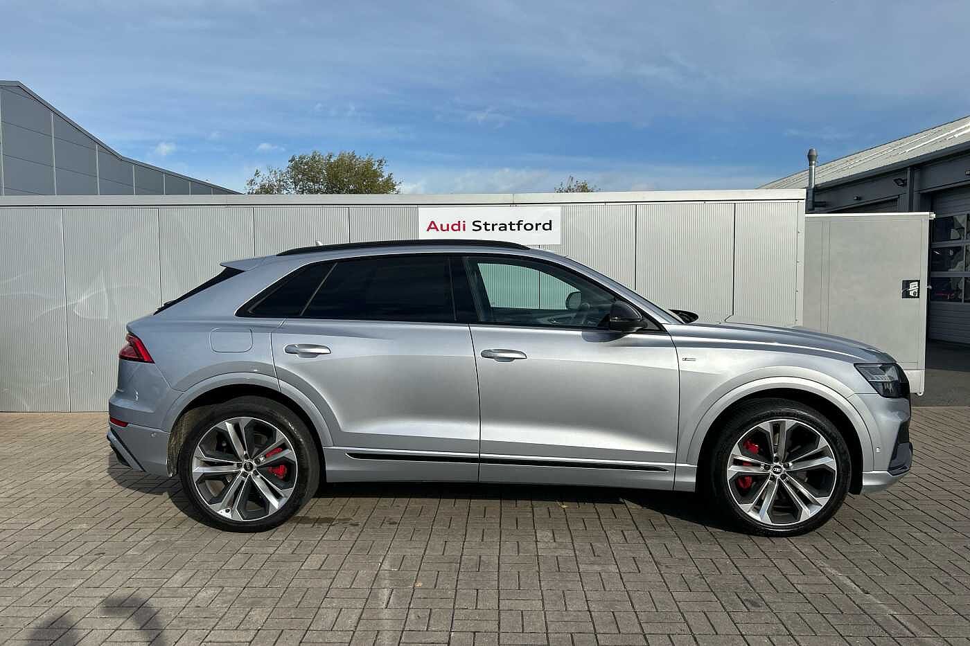 Used Audi Q8 2021 for sale - 76372383: Photo 4