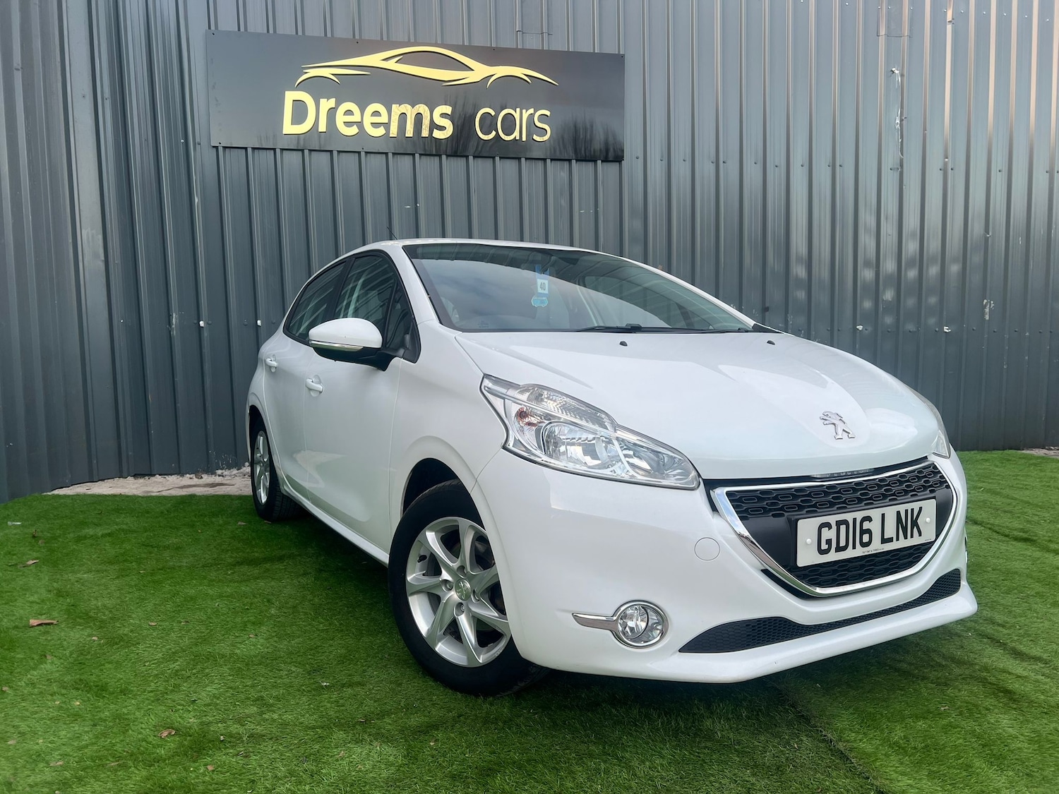 Used Peugeot 208 for sale - 78092351: Photo 3