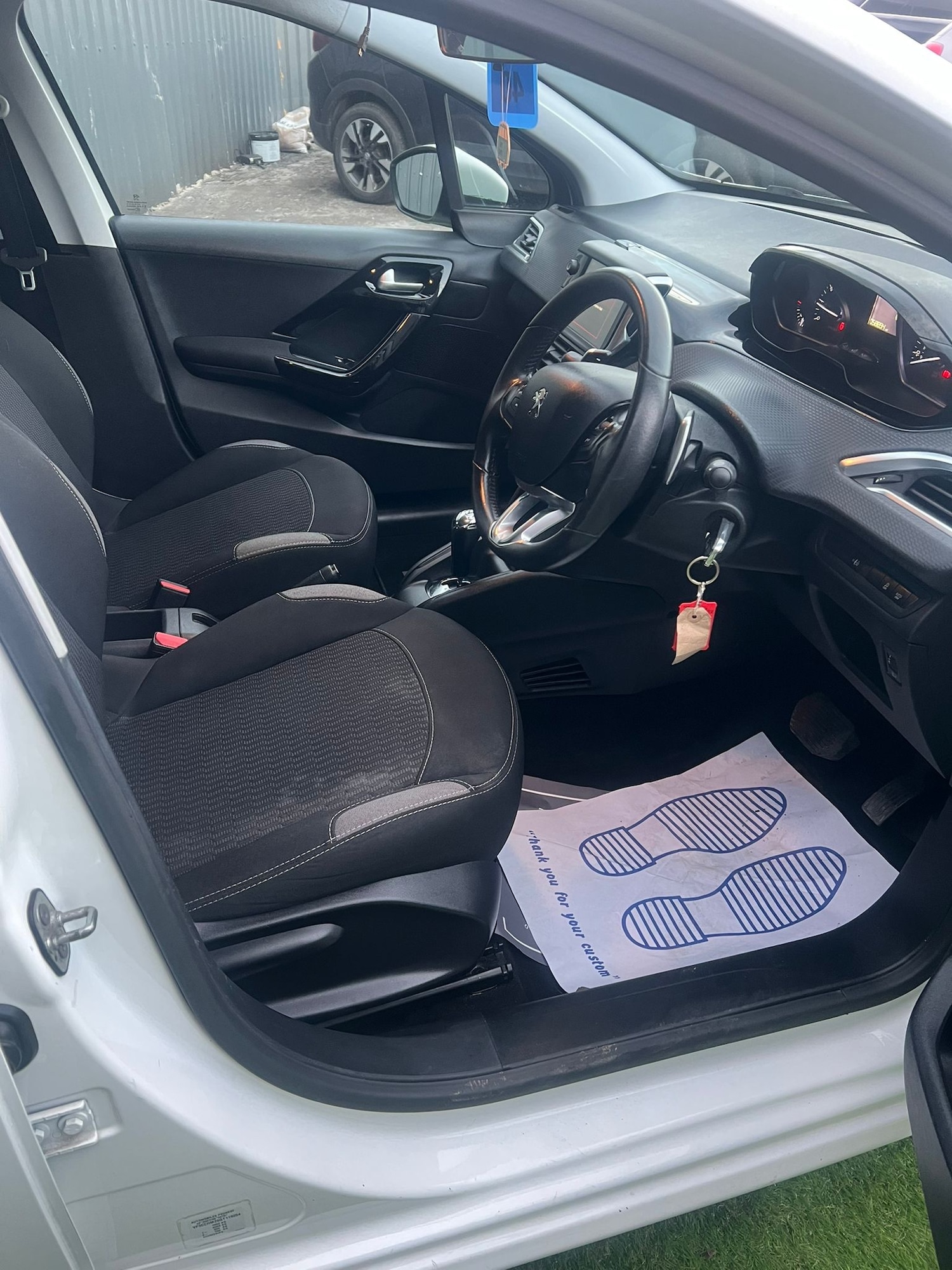 Used Peugeot 208 for sale - 78092351: Photo 6