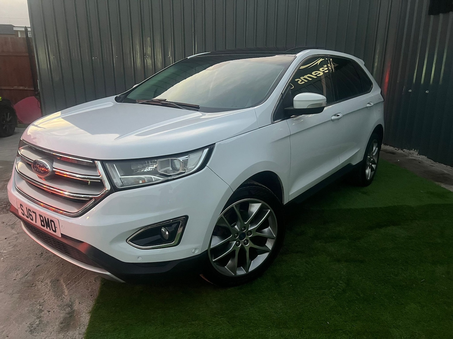 Used Ford Edge 2017 for sale - 78092347: Photo 2