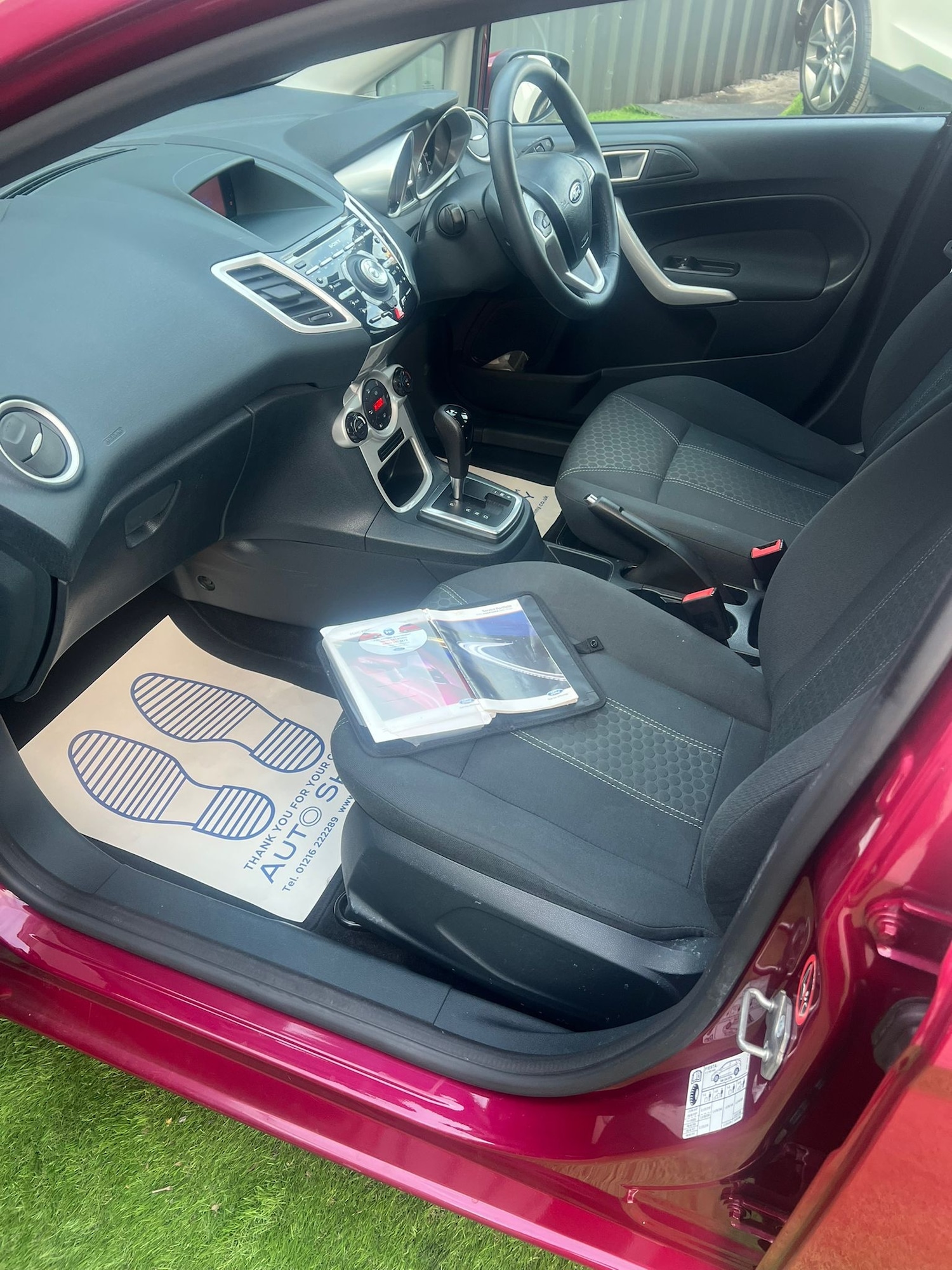 Used Ford Fiesta 2011 for sale - 78134839: Photo 21