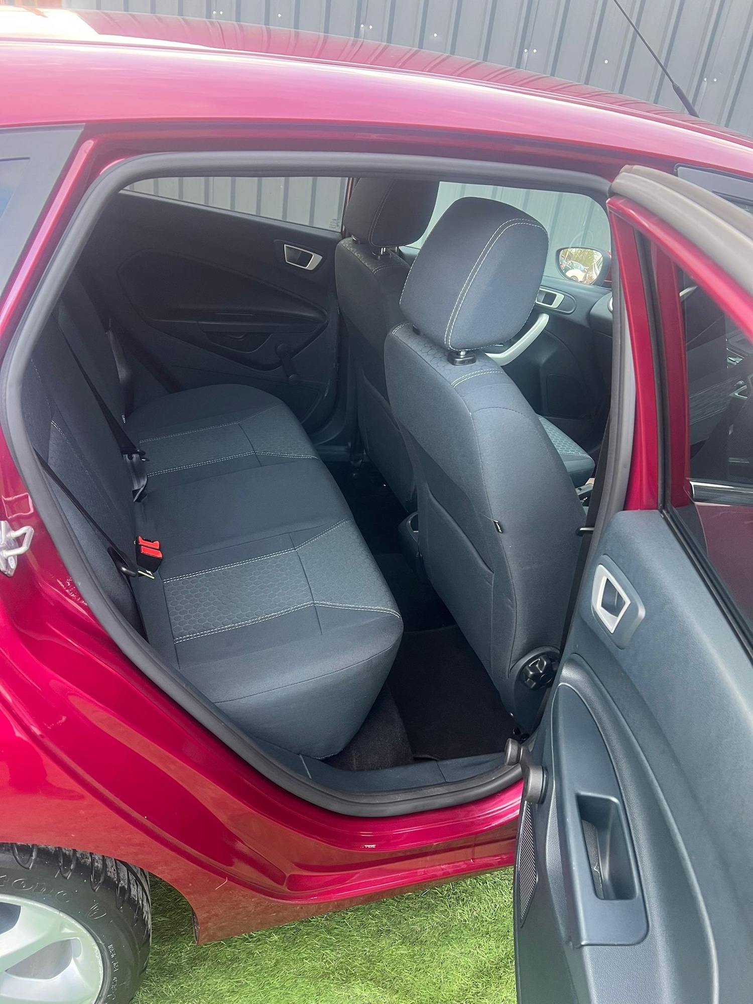 Used Ford Fiesta 2011 for sale - 78134839: Photo 24