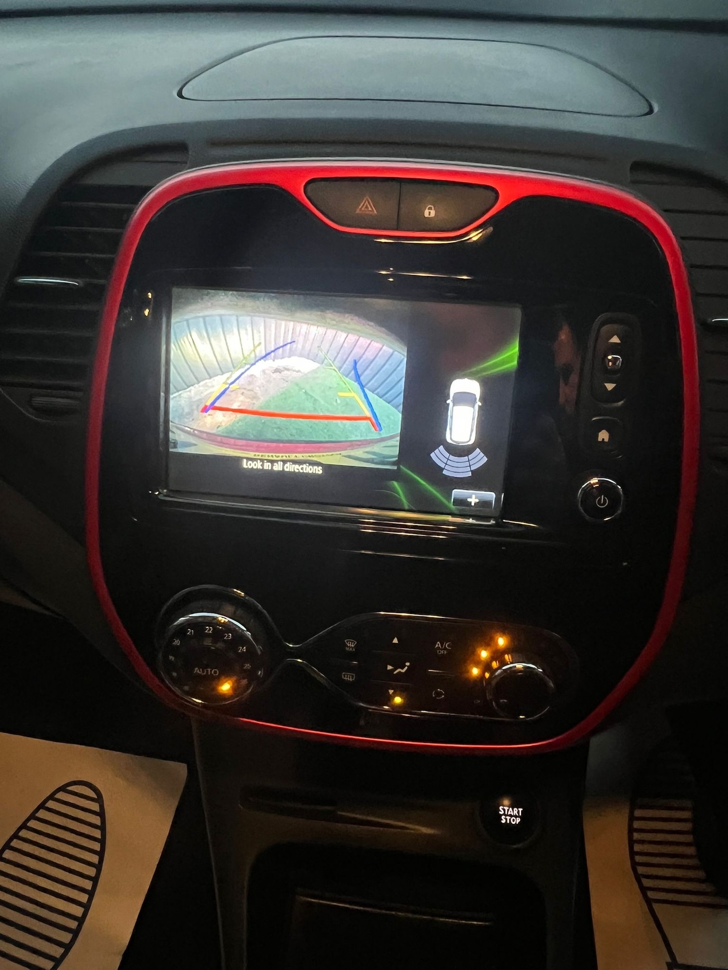 Used Renault Captur for sale - 78092356: Photo 13