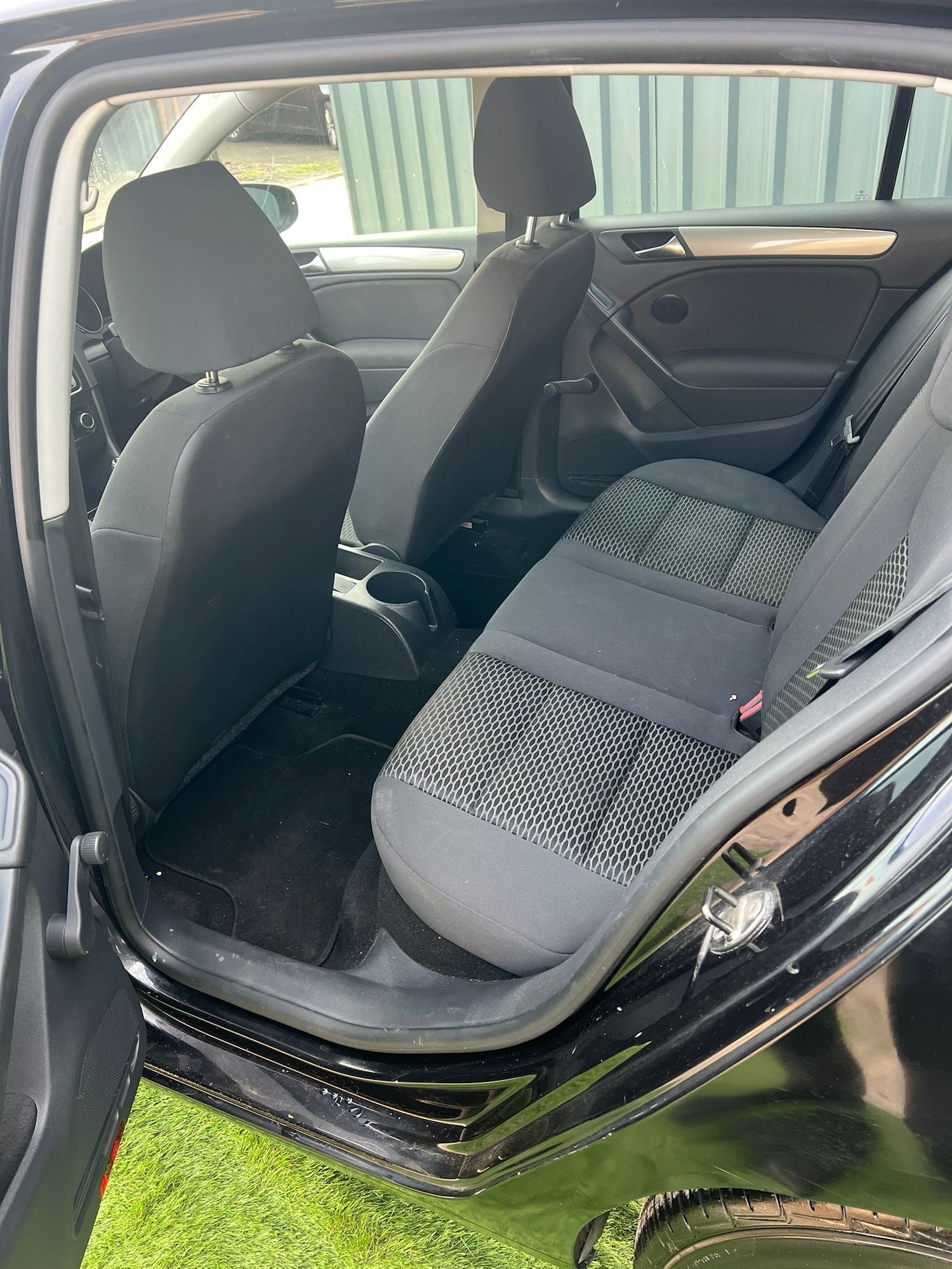 Used Volkswagen Golf 2011 for sale - 77976130: Photo 7