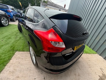 Used Ford Focus 2014 for sale - 79055103: Photo