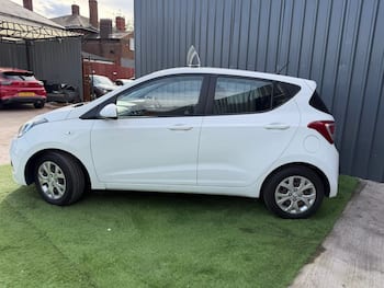 Used Hyundai i10 2014 for sale - 79724661: Photo