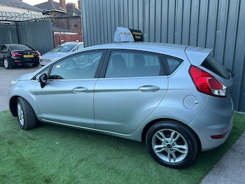 Used Ford Fiesta 2015 for sale - 78453510: Photo
