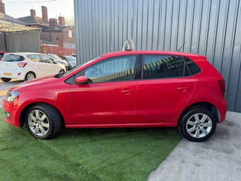 Used Volkswagen Polo 2014 for sale - 79779405: Photo