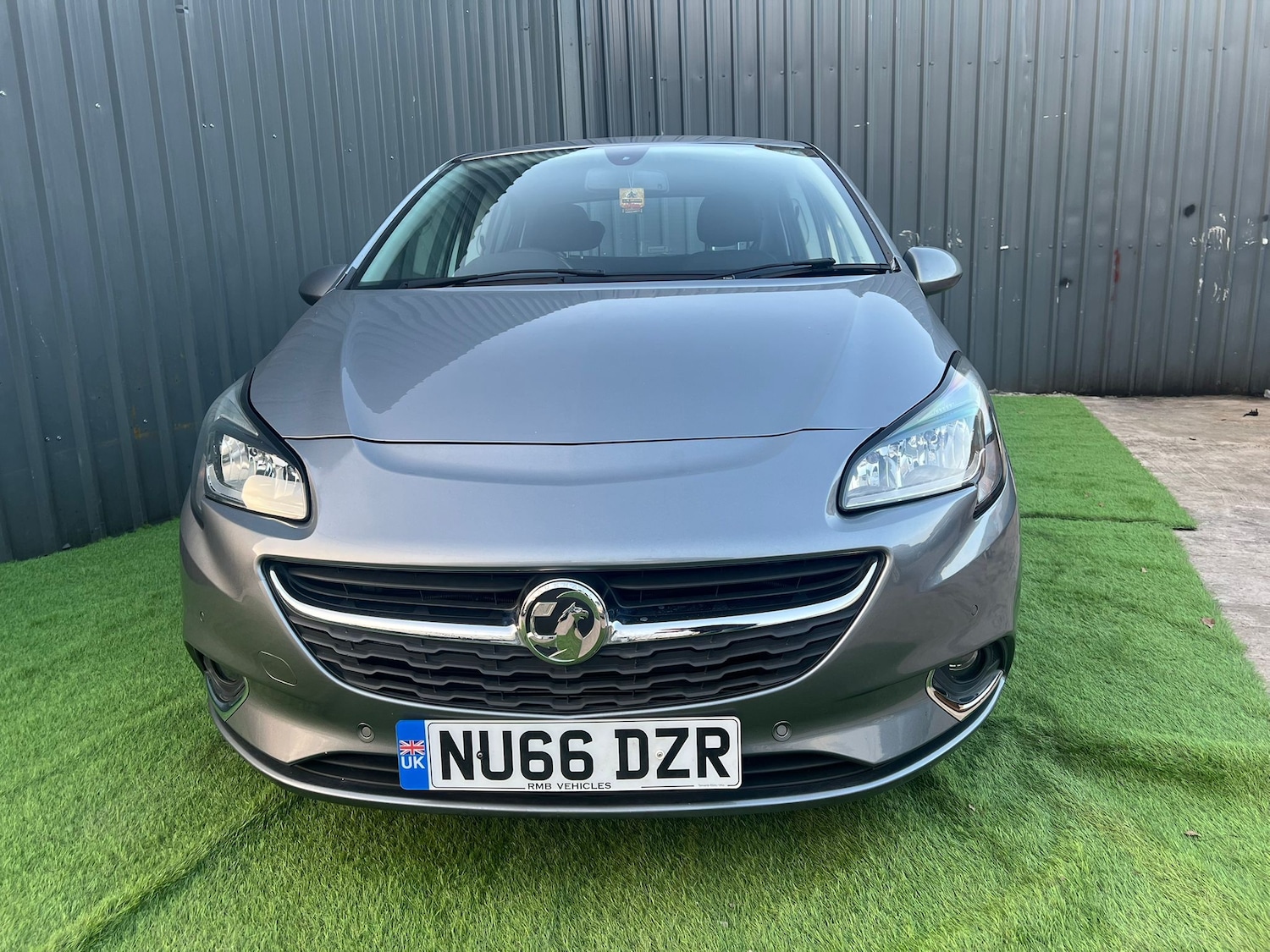 Used Vauxhall Corsa 2016 for sale - 77980216: Photo 2