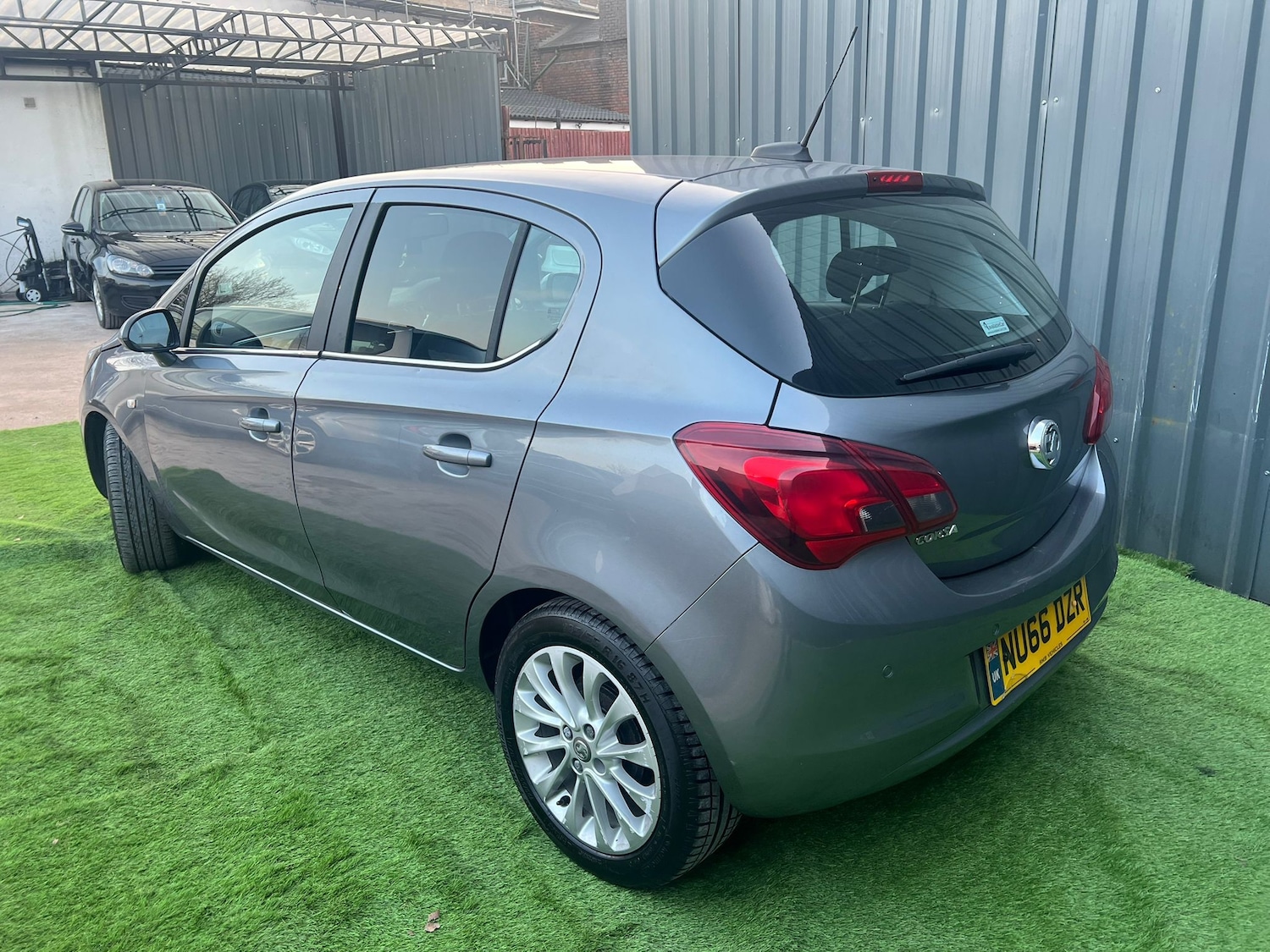 Used Vauxhall Corsa 2016 for sale - 77980216: Photo 3