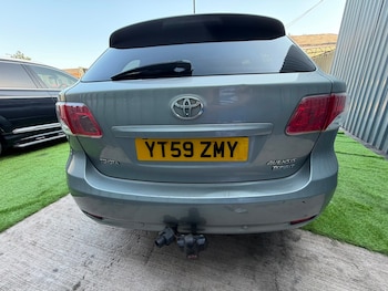 Used Toyota Avensis 2009 for sale - 79018948: Photo