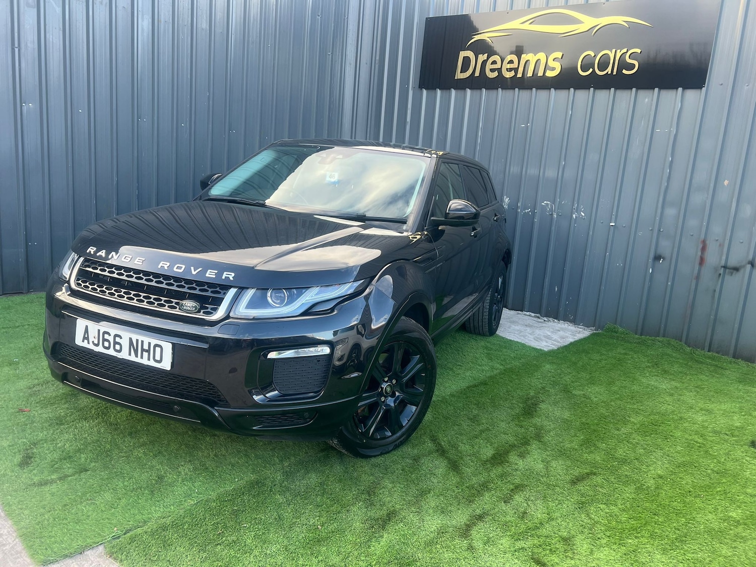 Used Land Rover Range Rover Evoque for sale - 78218225: Photo 2