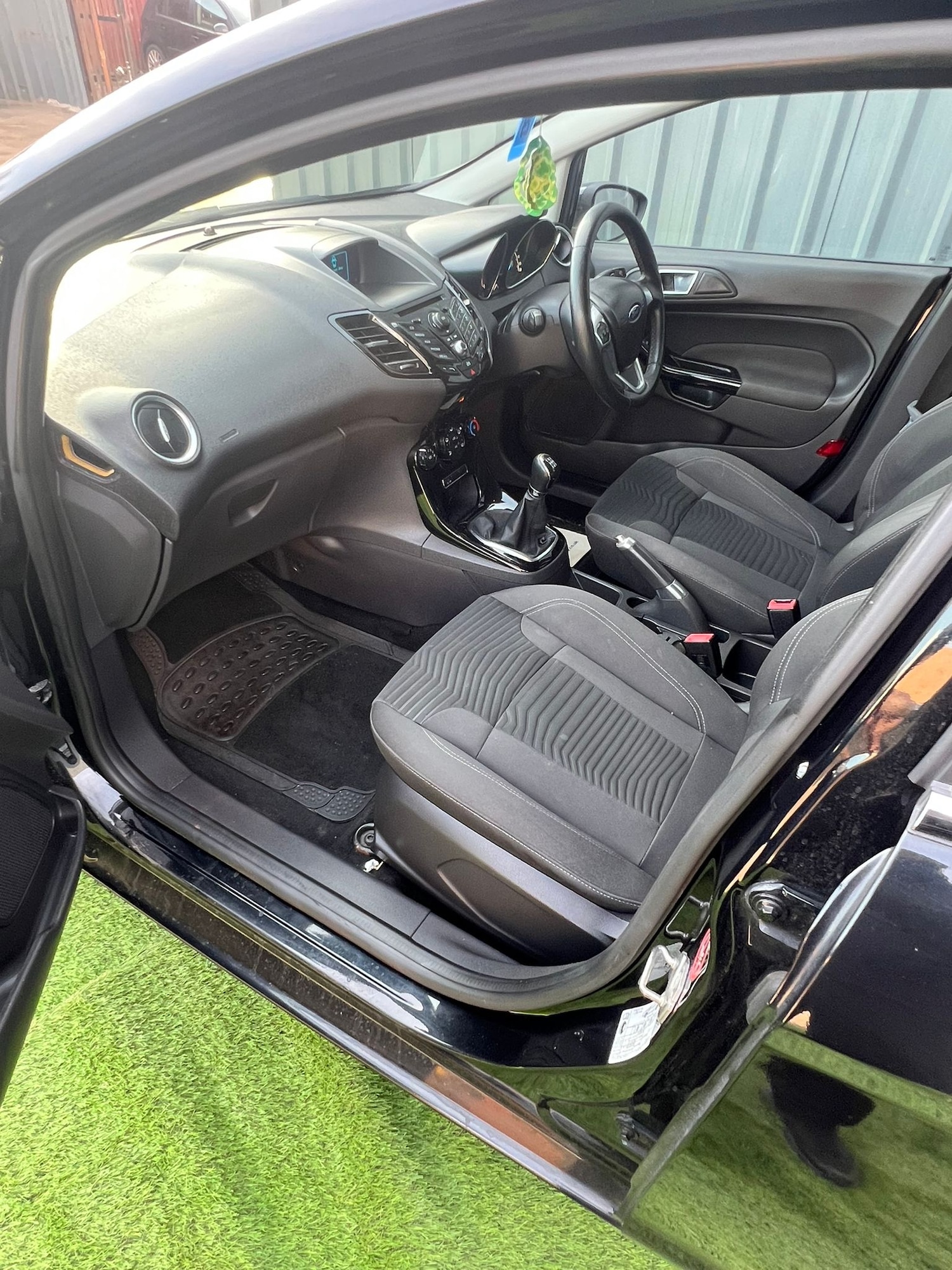 Used Ford Fiesta 2013 for sale - 77976129: Photo 11