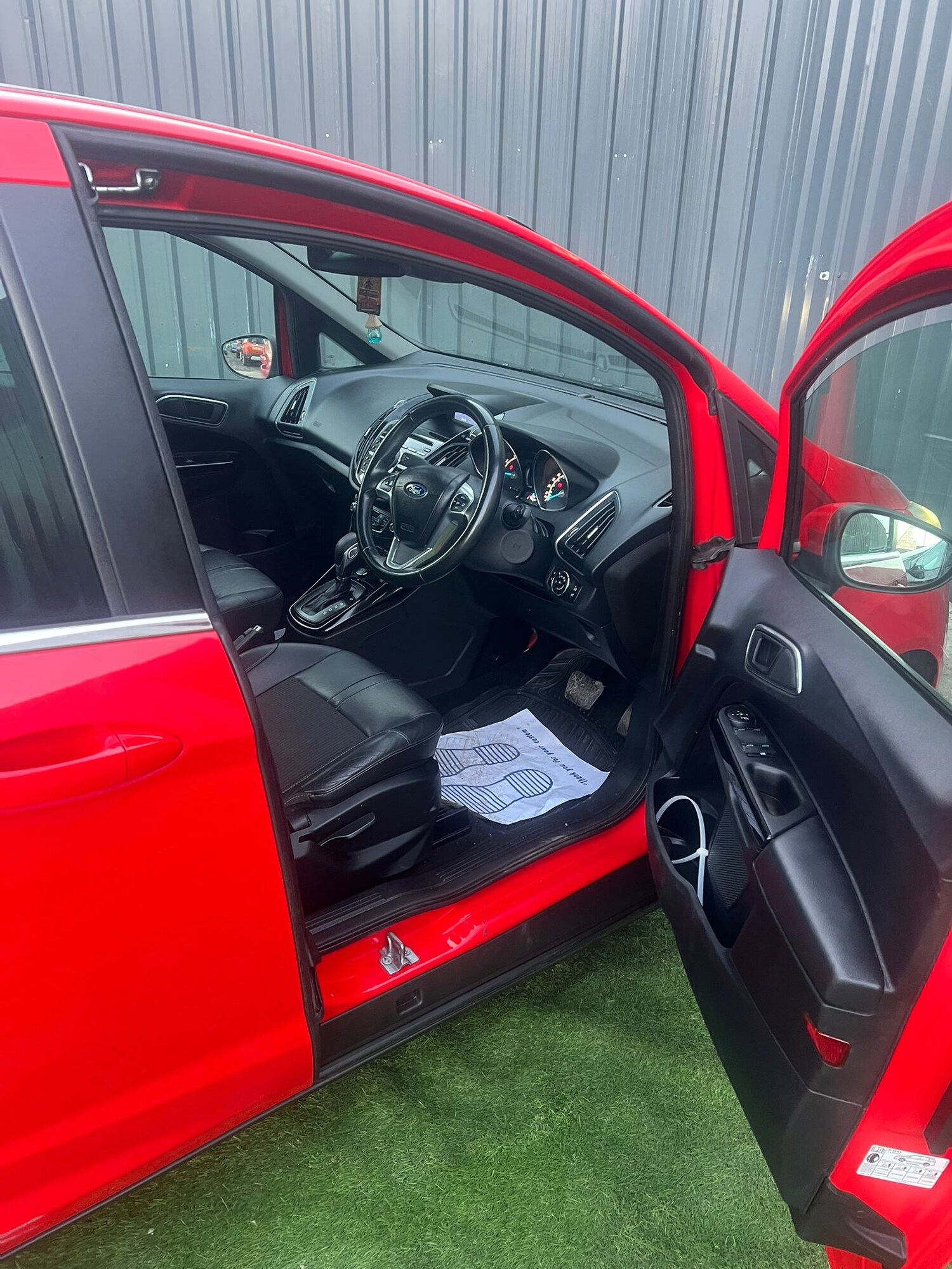 Used Ford B-MAX for sale - 78092357: Photo 13