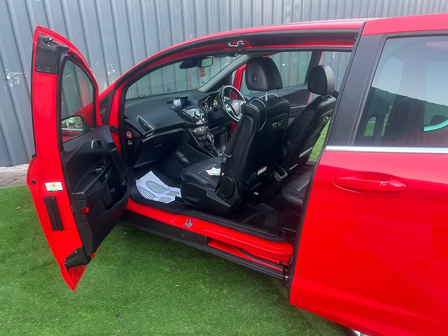 Used Ford B-MAX for sale - 78092357: Photo 18