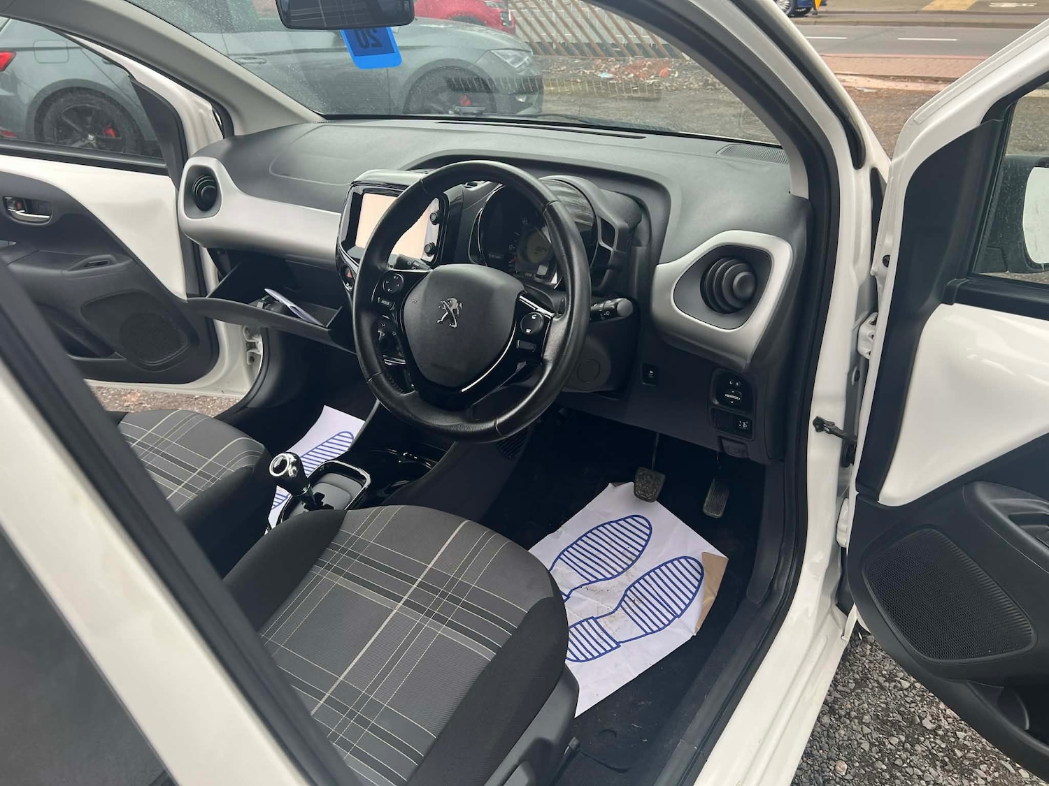 Used Peugeot 108 2017 for sale - 77834765: Photo 7