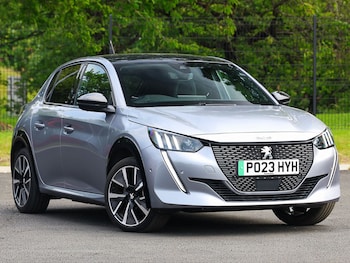 Peugeot - 208