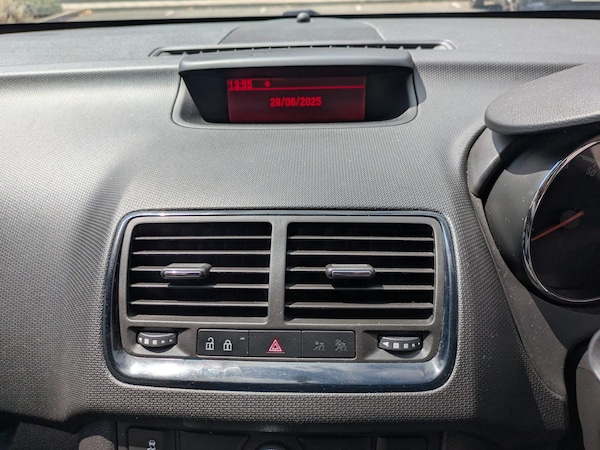 Used Vauxhall Meriva 2014 for sale - 75138196: Photo 15