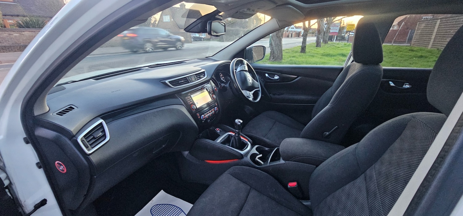 Used Nissan Qashqai 2014 for sale - 77939281: Photo 16