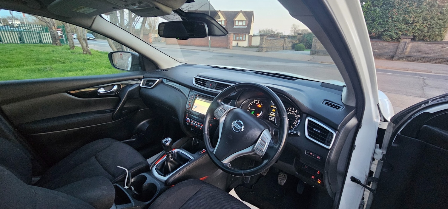 Used Nissan Qashqai 2014 for sale - 77939281: Photo 19