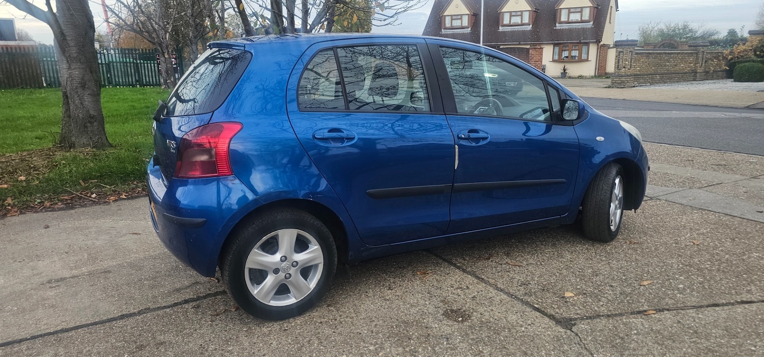 Used Toyota Yaris 2006 for sale - 76497089: Photo 11