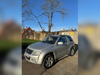 Used Suzuki Grand Vitara 2010 for sale - 77682264: Photo