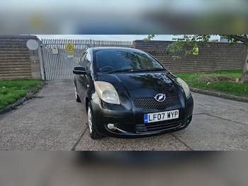 Used Toyota Vitz undefined for sale - 75979040: Photo
