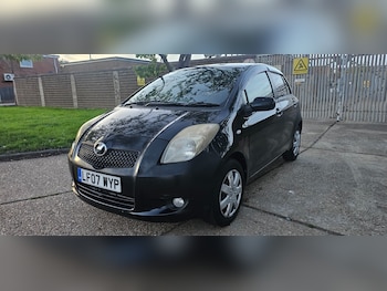 Used Toyota Vitz undefined for sale - 75979040: Photo