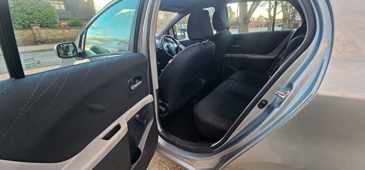 Used Toyota Yaris 2008 for sale - 76759251: Photo 12