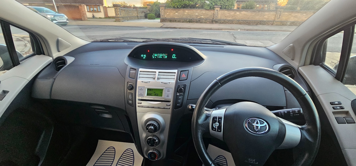 Used Toyota Yaris 2008 for sale - 76759251: Photo 17