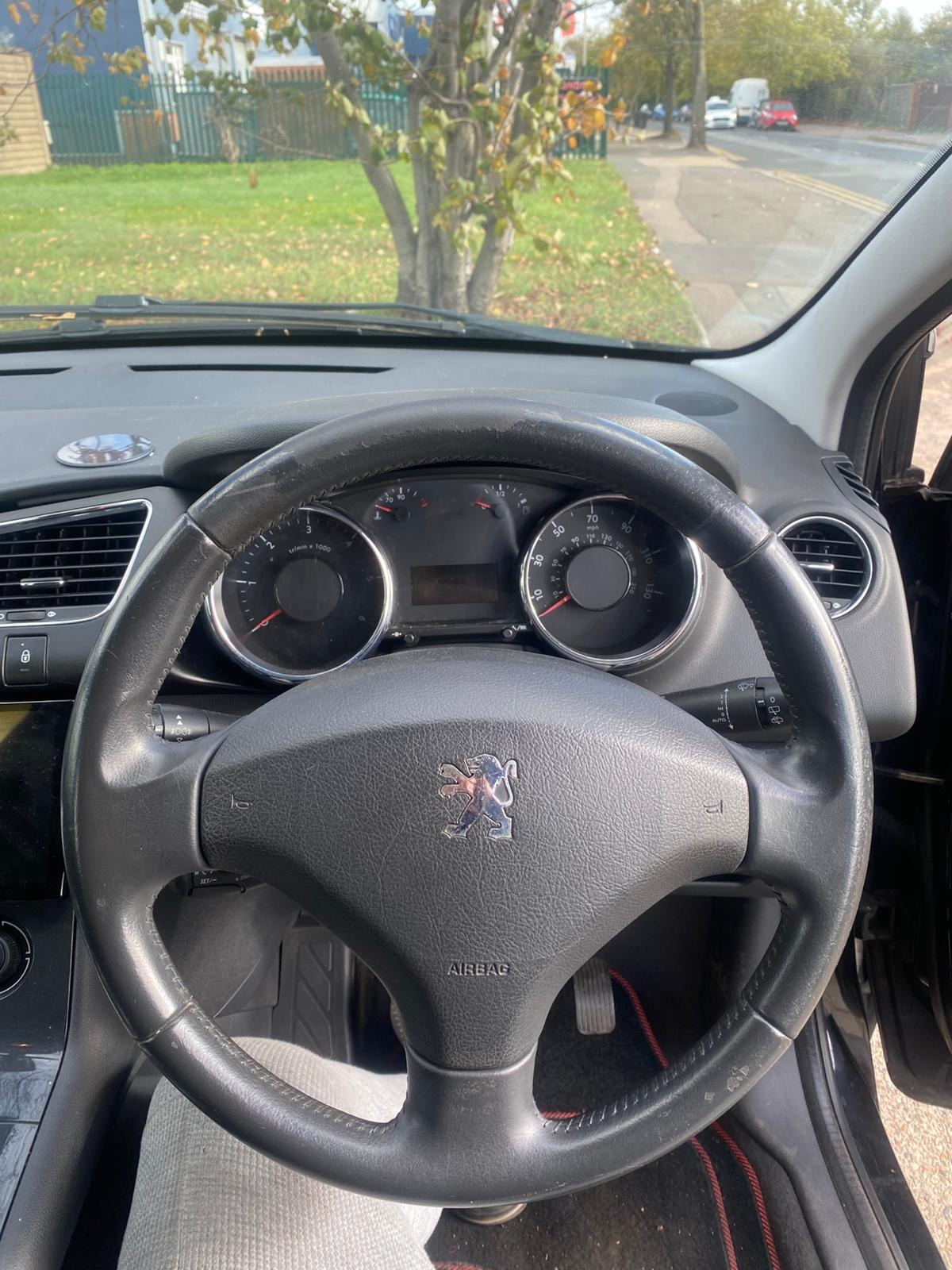 Used Peugeot 3008 2011 for sale - 76446383: Photo 12