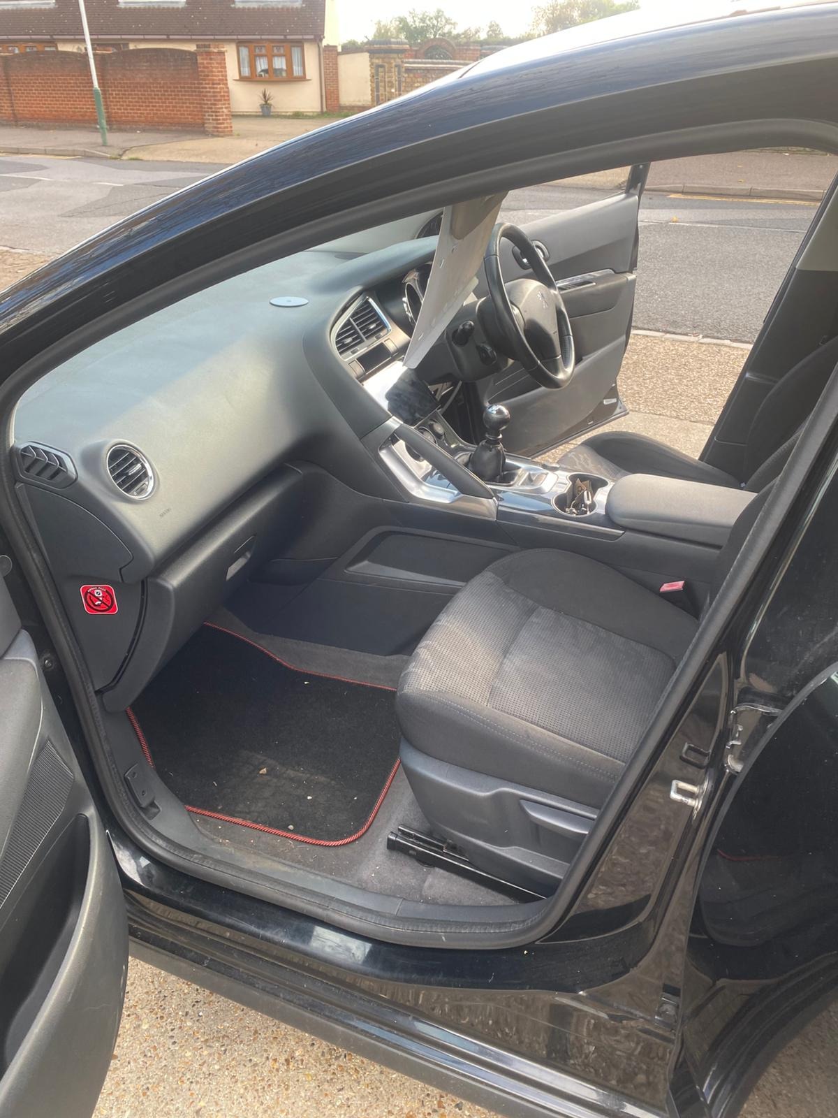 Used Peugeot 3008 2011 for sale - 76446383: Photo 9