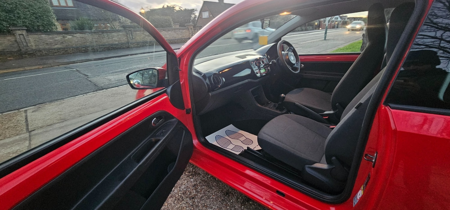 Used Volkswagen up! 2013 for sale - 76785477: Photo 11