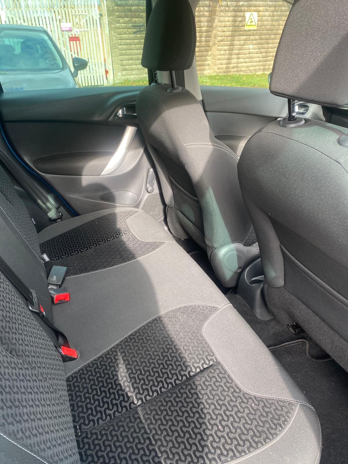 Used Citroen C3 2011 for sale - 76446374: Photo 11