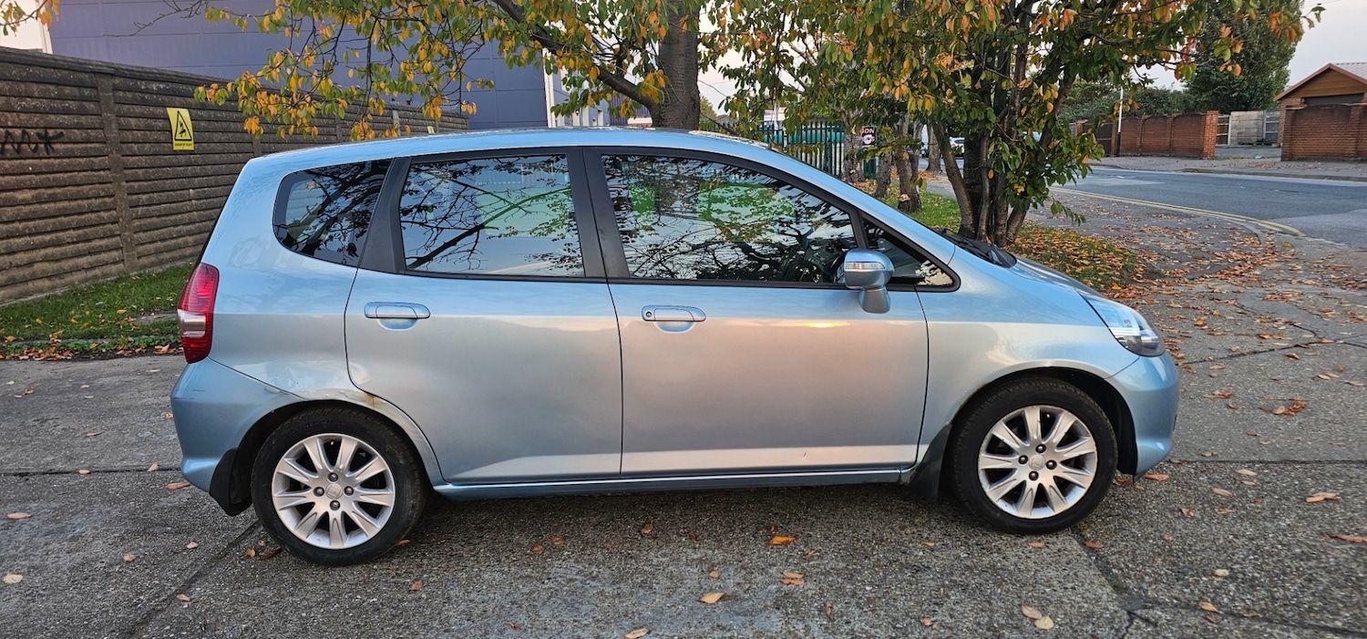 Used Honda Jazz 2007 for sale - 76246404: Photo 11